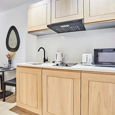 Apartment Center Of By Prestige Paris