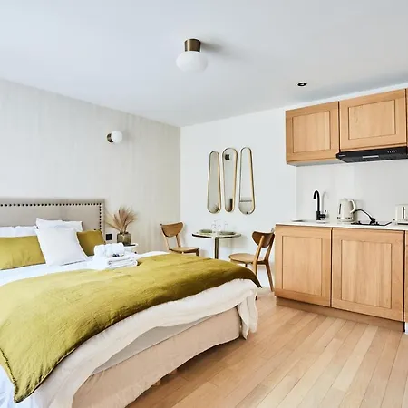 Center Of By Prestige *