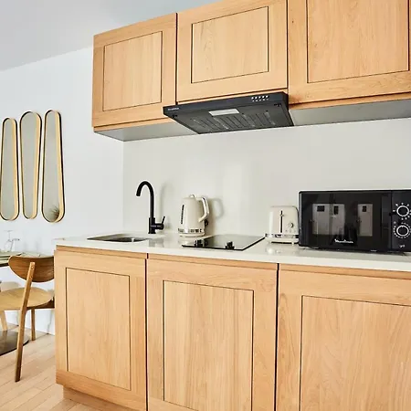 Center Of By Prestige * Paris