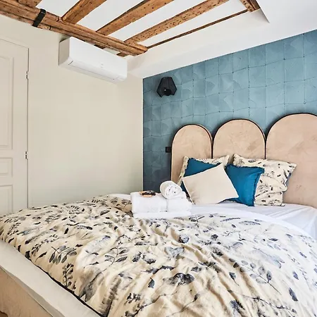 Center Of By Prestige