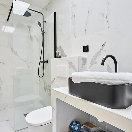 Center Of By Prestige Daire Paris