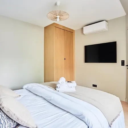 Center Of By Prestige Paris