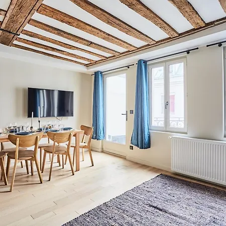 Center Of By Prestige Daire Paris