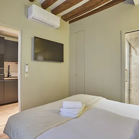 Center Of By Prestige Apartment Paris