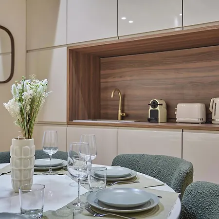 Center Of By Prestige * Paris